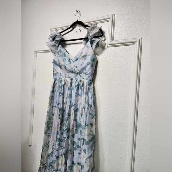 Lulus Soiree Perfection Light Blue Floral Ruffled Tiered Maxi Dress M Wedding - Picture 7 of 11